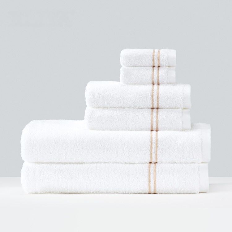 Toalla de baño de hotel de China Fabricantes blancos lisos