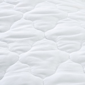 Fibra hueca acolchada impermeable de la microfibra del protector de colchón de la prenda impermeable del poliéster del algodón