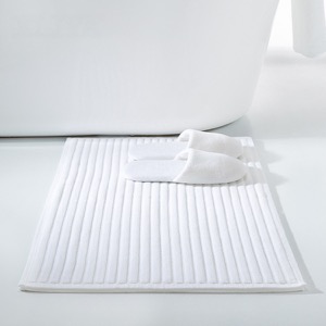 Estera de baño suave del piso del telar jacquar del resbalón del algodón blanco del cuarto de baño del hotel de la fuente