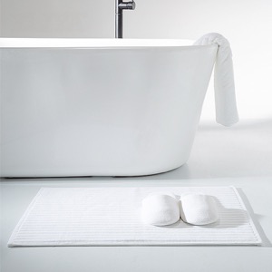 Estera de baño suave del piso del telar jacquar del resbalón del algodón blanco del cuarto de baño del hotel de la fuente