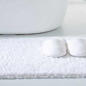 Sistema de alta calidad de la toalla de la estera de baño de la hospitalidad del hotel blanco llano de encargo 4pcs