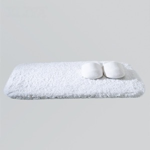 Sistema de alta calidad de la toalla de la estera de baño de la hospitalidad del hotel blanco llano de encargo 4pcs