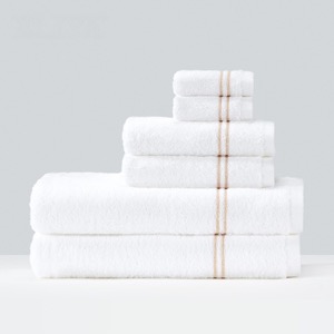 Toalla de baño de hotel de China Fabricantes blancos lisos