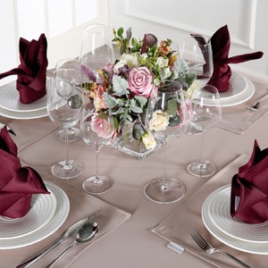Hotel Restaurant Table Linens Plain White Polyester 108 Inch Round Wedding Table Cloth