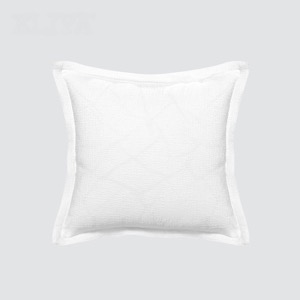 ¡Gran oferta! Cojines y caminos de cama de hotel de lujo.