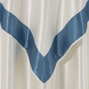 White Combined Tablecloth Featuring Blue Trim