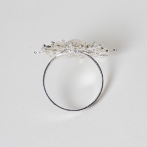 Anillos de servilleta elegantes de girasol perla